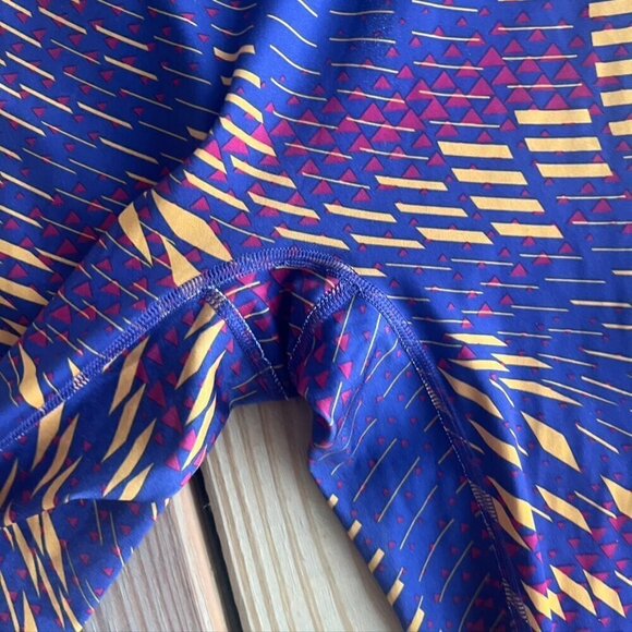 Gym shark geometric leggings Purple Yellow Orange Triangle Small - Picture 9 of 11